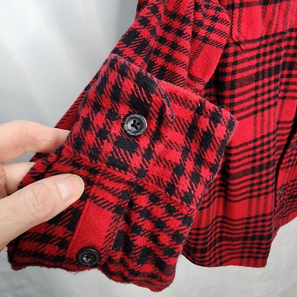 Woolrich Red & Black Plaid Heavy Weight Button Front Men's Flannel Shirt Size M - Picture 10 of 12